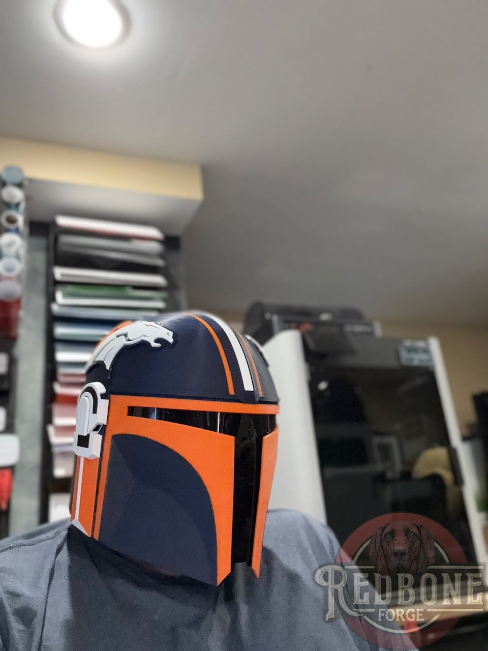 Custom Mando Helmet in Team Colors
