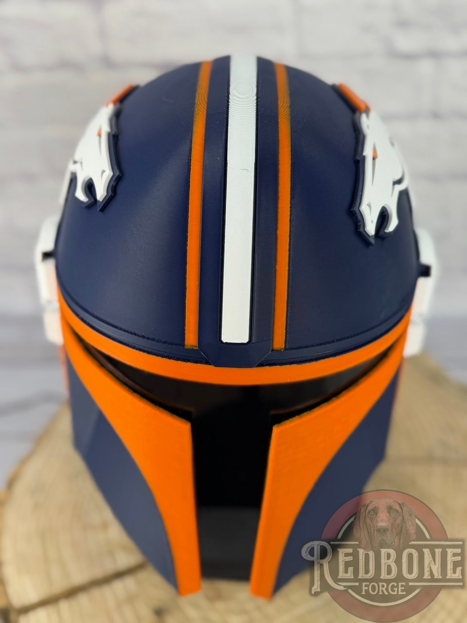 Custom Mando Helmet in Team Colors