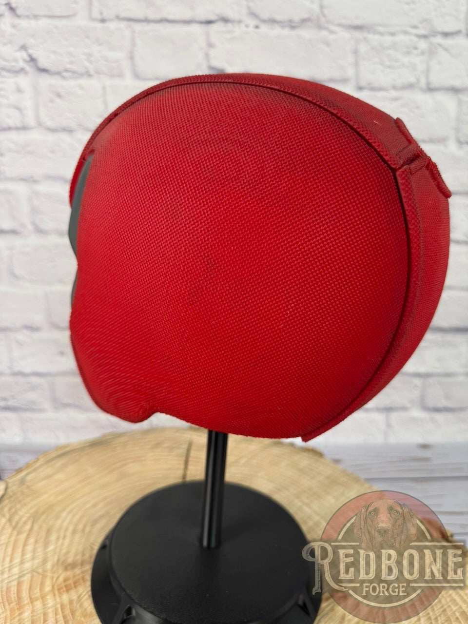 SCRATCH & DENT Red & Black Lady Mercenary