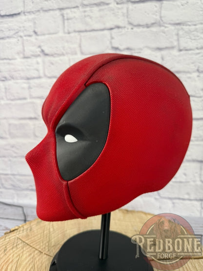 SCRATCH & DENT Red & Black Lady Mercenary