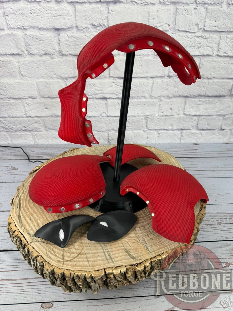 SCRATCH & DENT Red & Black Lady Mercenary