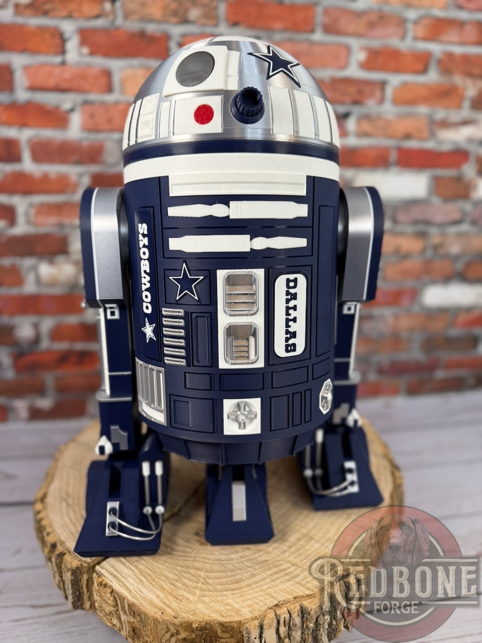 Dallas -Inspired R2 Astromech Cowboys Droid