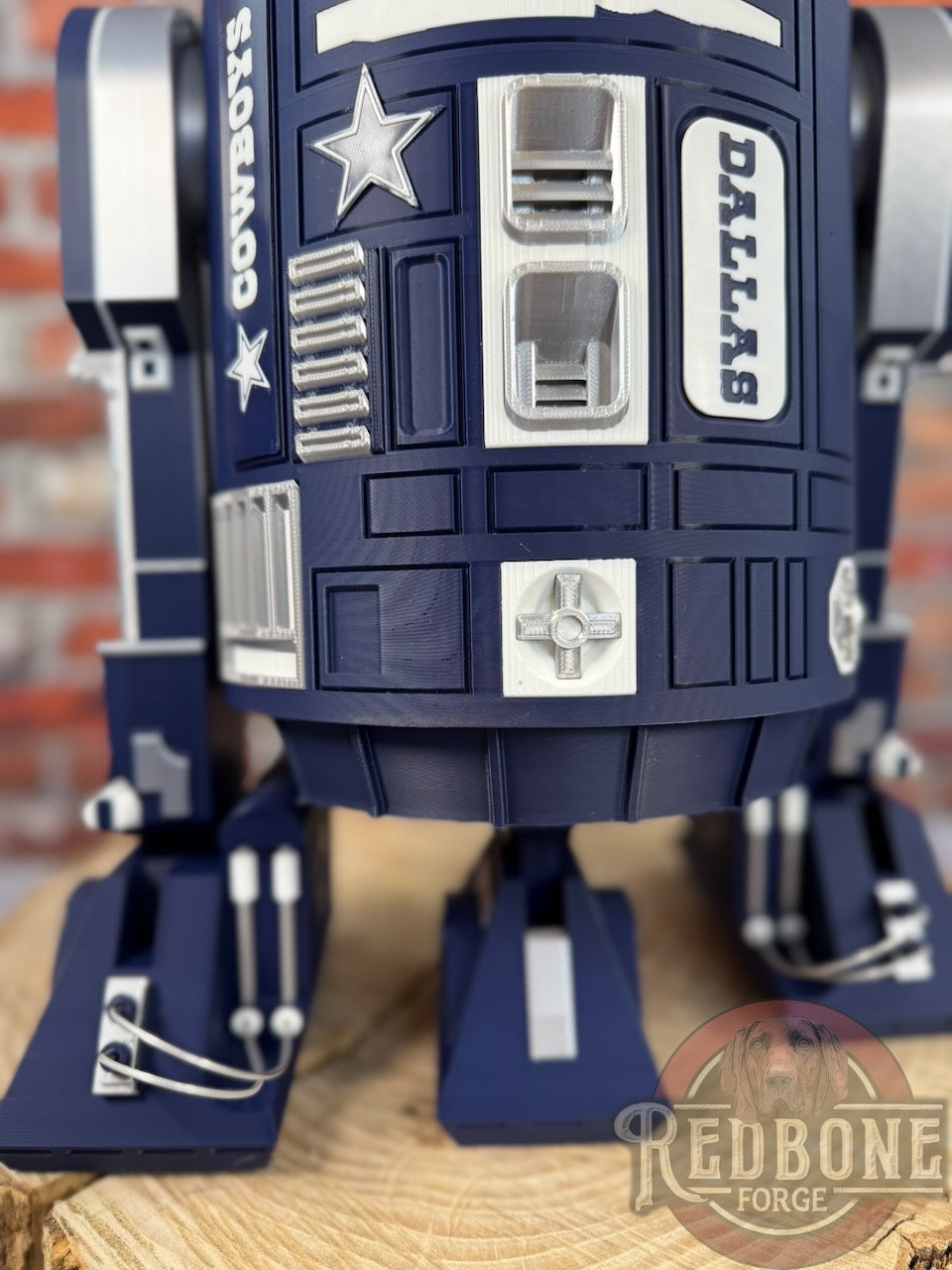 Dallas -Inspired R2 Astromech Cowboys Droid