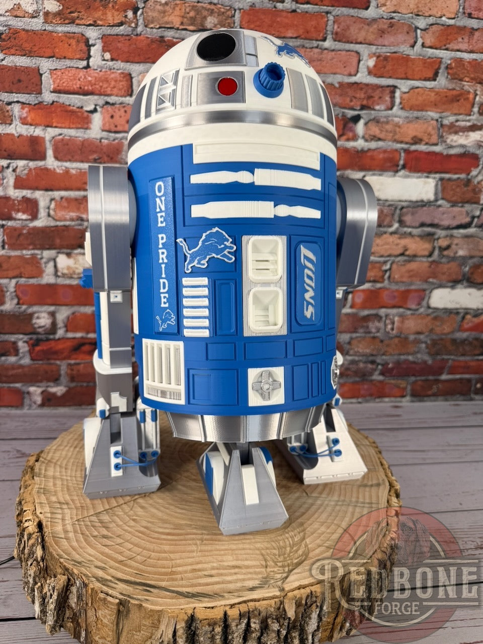 Detroit-Inspired R2 49ers Lions Astromech Droid