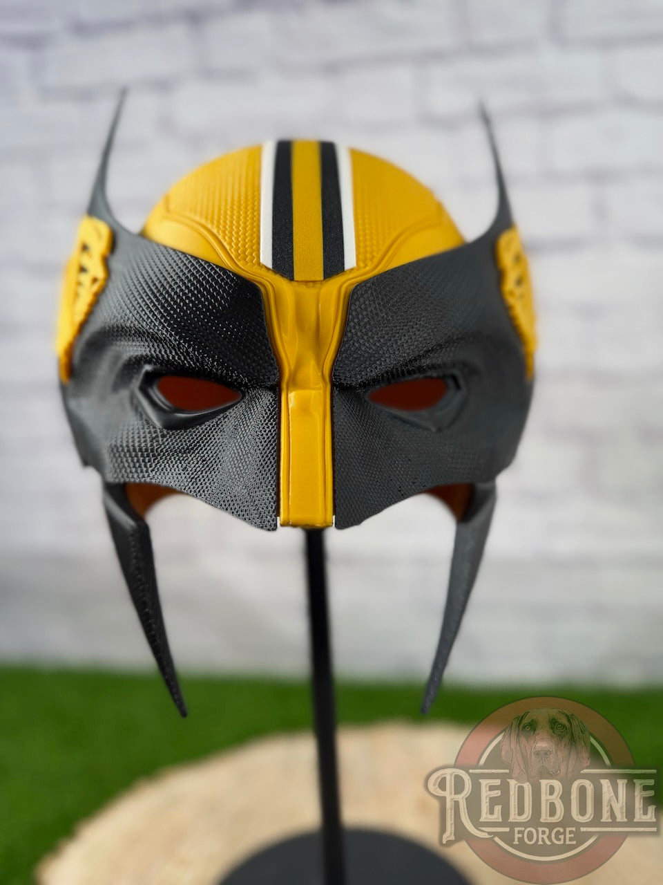 Missouri-Inspired Gold & Black Mutant Cowl