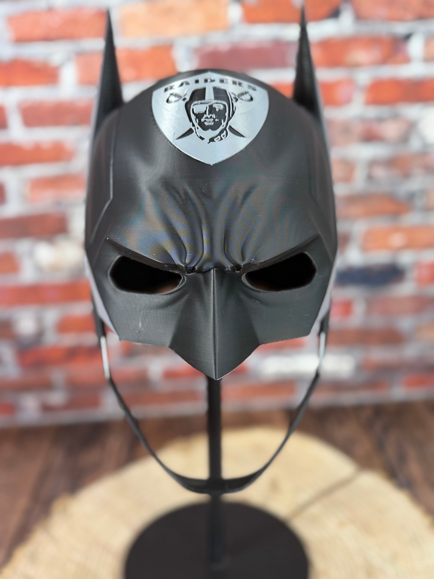 Custom Themed Gothic Crusader Helmet